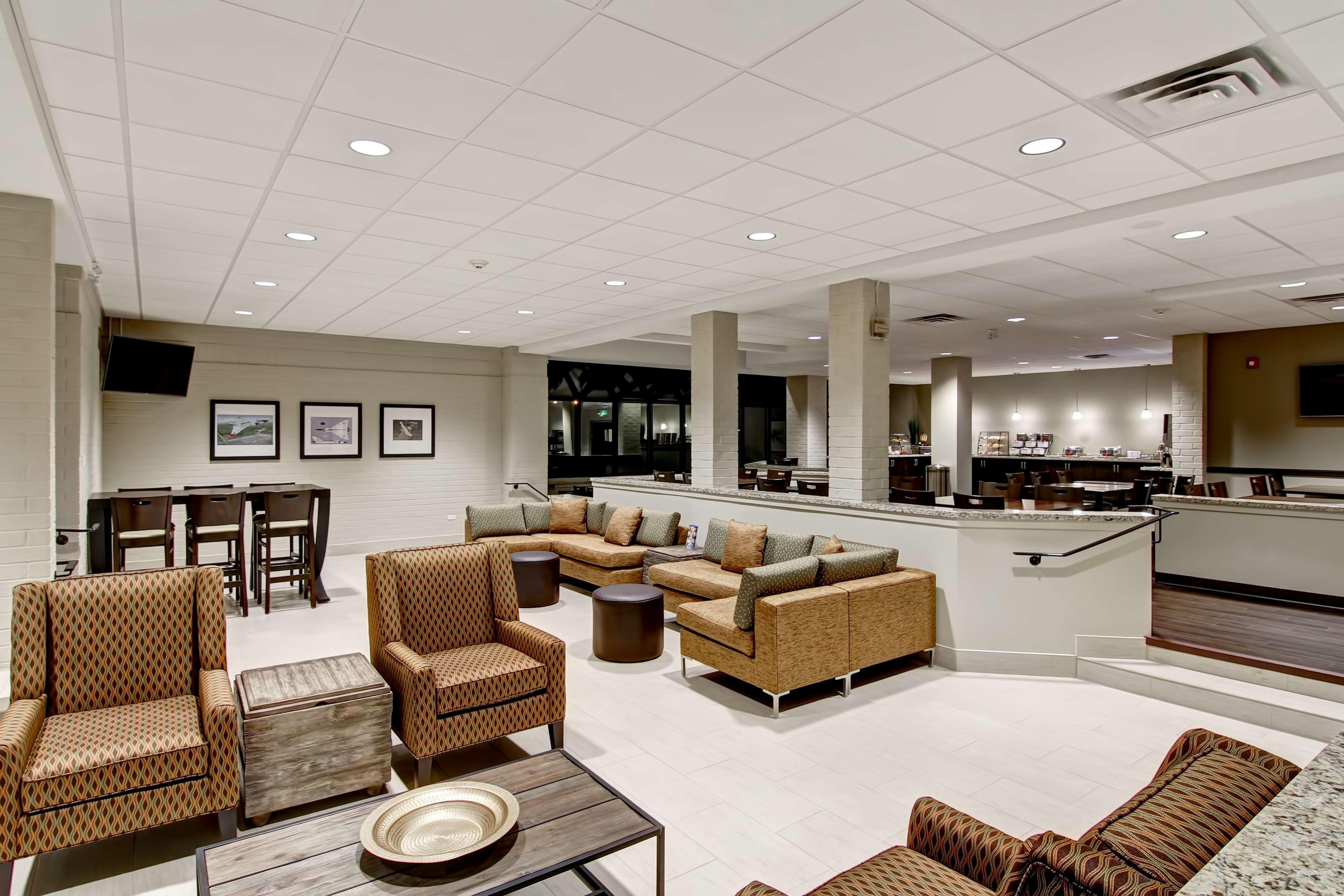Best Western London Airport Inn & Suites Εξωτερικό φωτογραφία