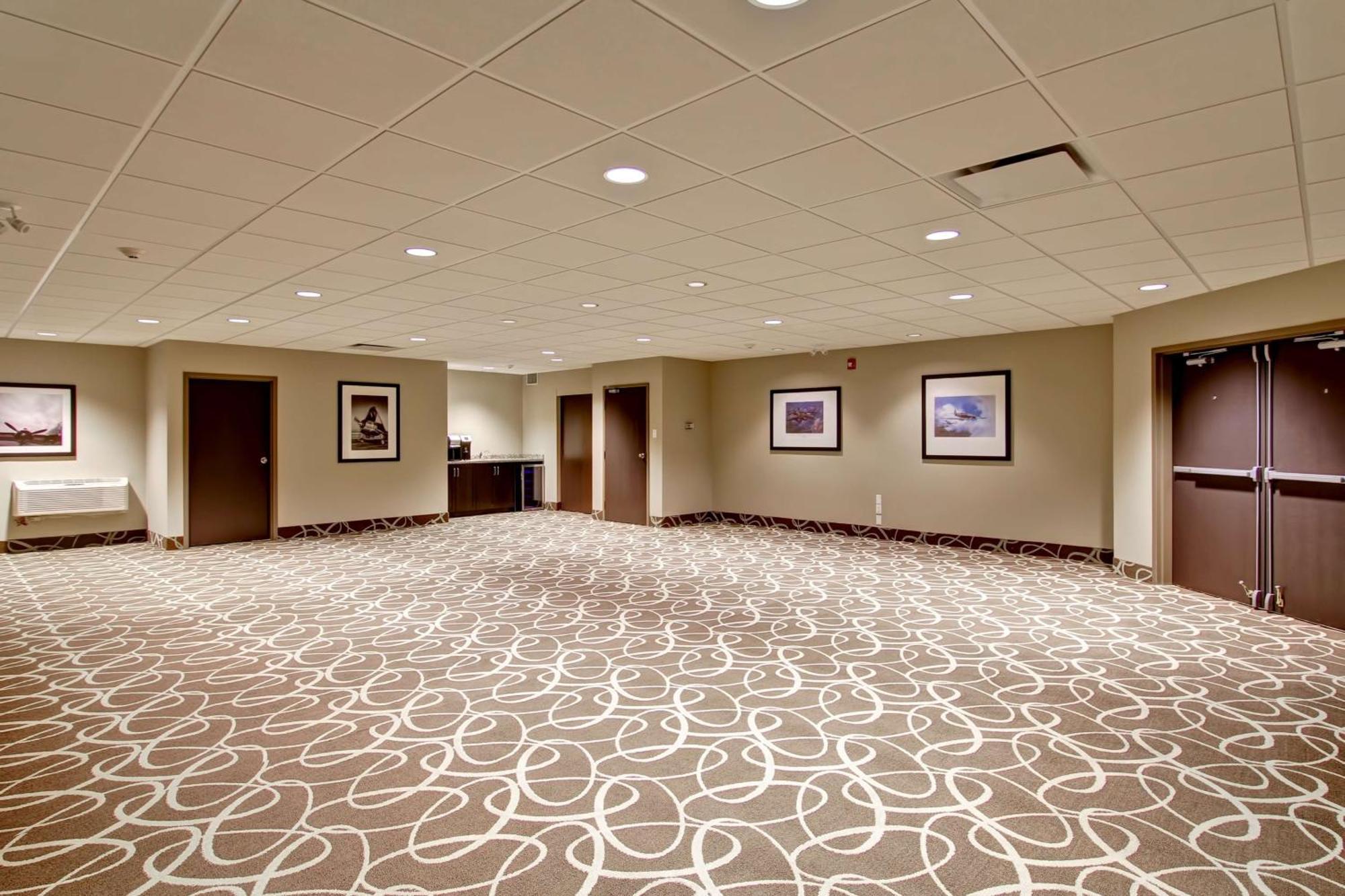 Best Western London Airport Inn & Suites Εξωτερικό φωτογραφία