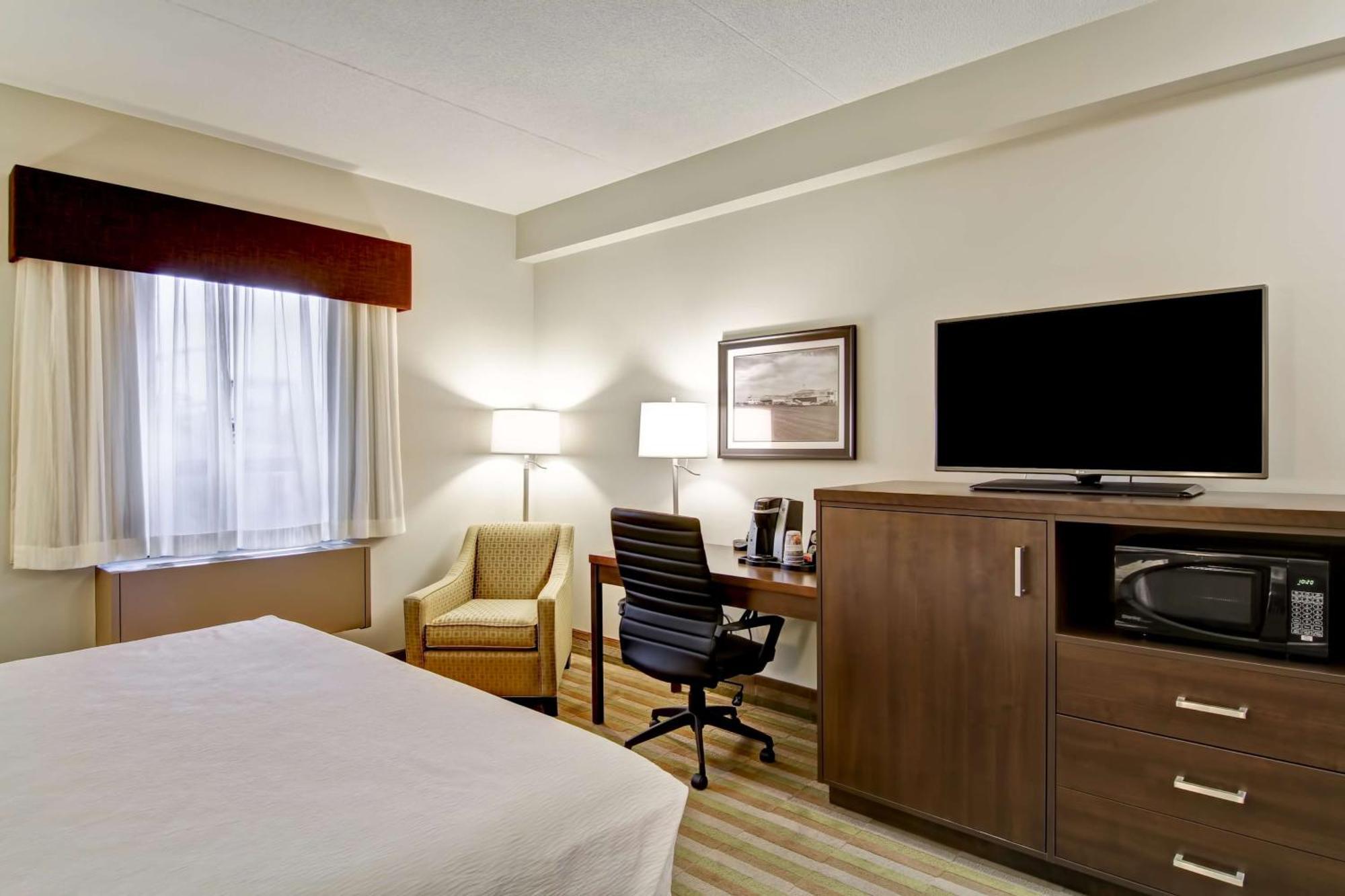 Best Western London Airport Inn & Suites Εξωτερικό φωτογραφία