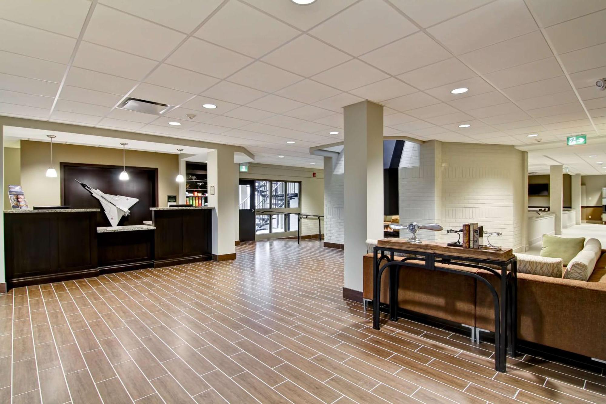 Best Western London Airport Inn & Suites Εξωτερικό φωτογραφία