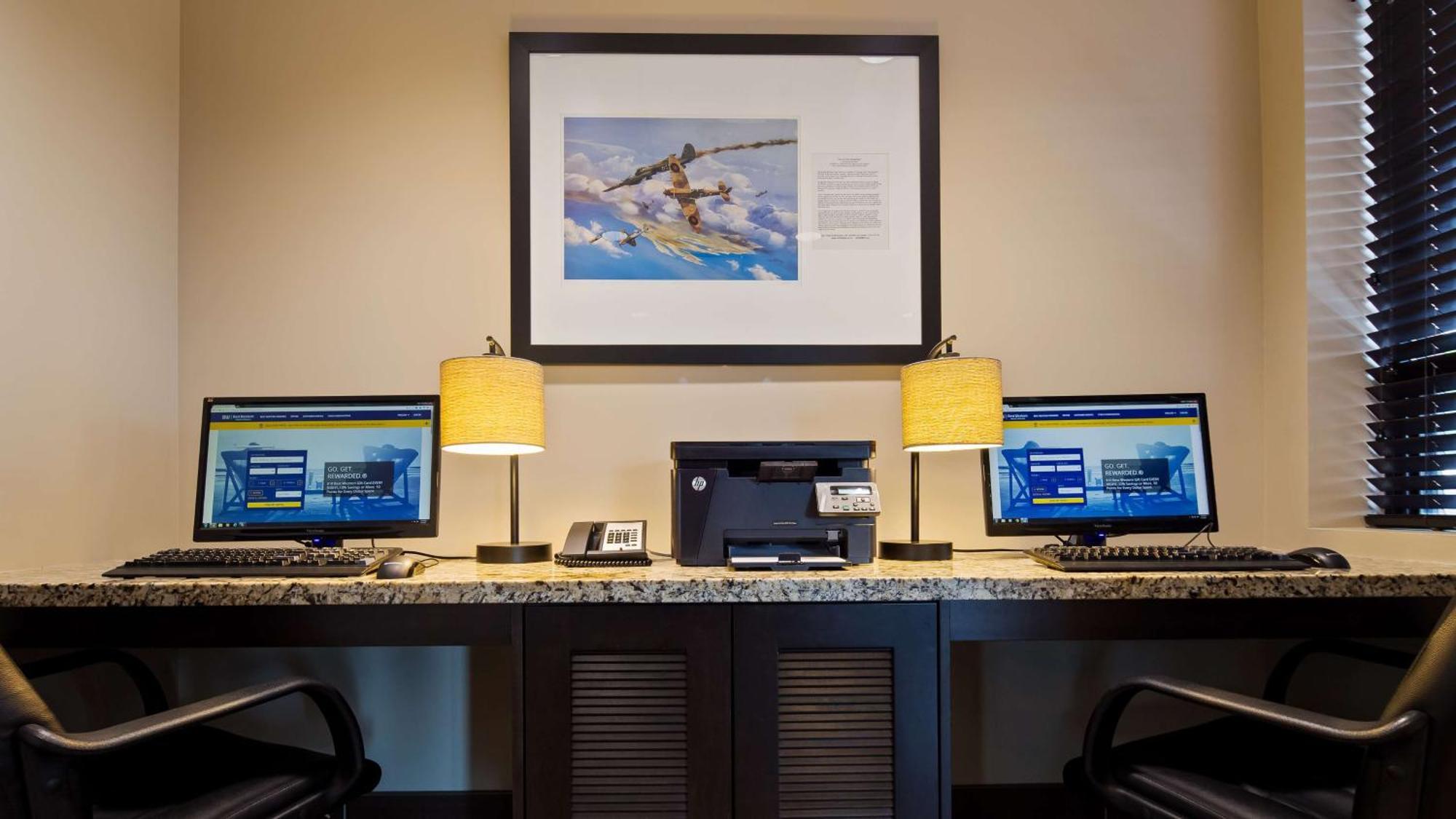 Best Western London Airport Inn & Suites Εξωτερικό φωτογραφία