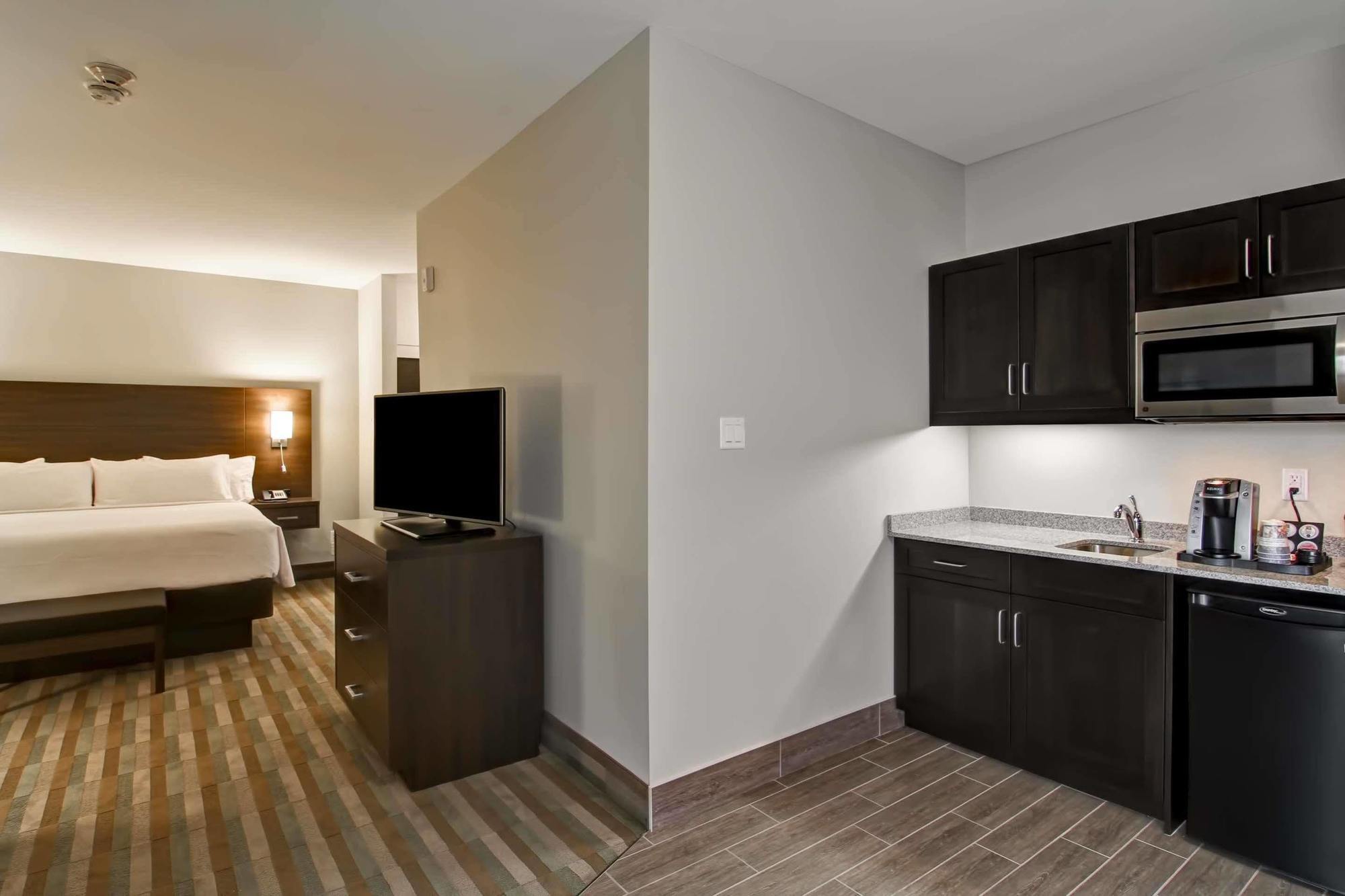 Best Western London Airport Inn & Suites Εξωτερικό φωτογραφία