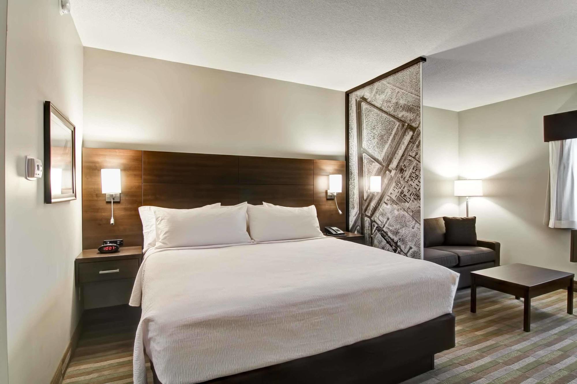 Best Western London Airport Inn & Suites Εξωτερικό φωτογραφία